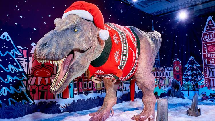 Tiranossauro Rex ganha suéter para celebrar o Natal no Museu de História  Natural de Londres; veja FOTO, Mundo